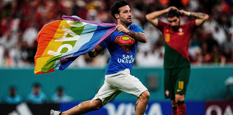 Qatar Aficionado Ingres A La Cancha En El Uruguay Vs Portugal