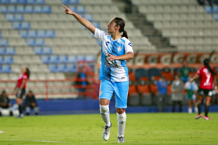 Fátima Arellano festeja gol con Pachuca Femenil