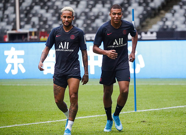 Neymar y Mbappé, en entrenamiento 