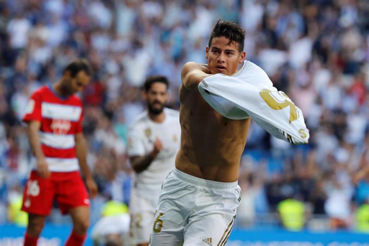 James Rodríguez celebra un gol con el Real Madrid