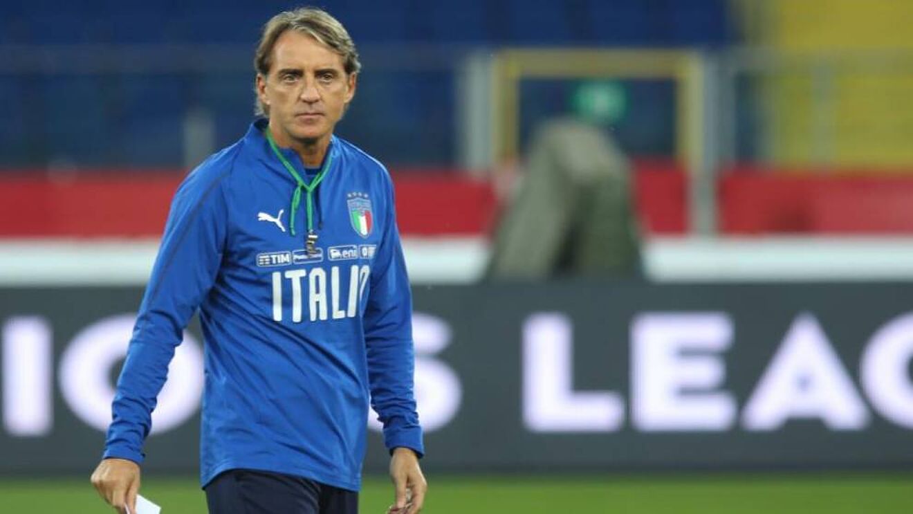 Mancini en un entrenamiento de Italia