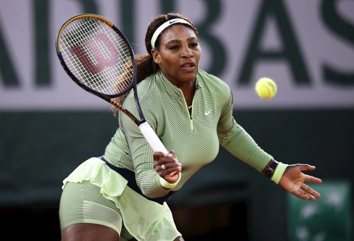 Serena Williams, en acción en Roland Garros