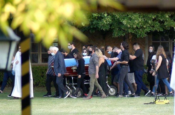 Funeral familiar de Maradona