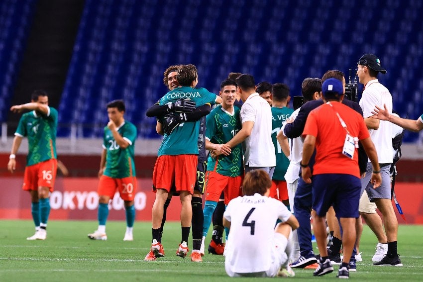 Selección Mexicana tras haber vencido a Japón