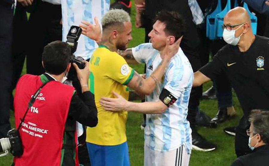 Messi y Neymar se encontraron en la pasada Copa América