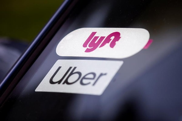 Lyft y Uber, aplicaciones de transporte