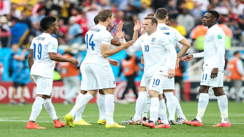 Rooney en juego con Inglaterra 