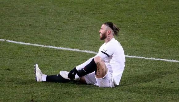 Sergio Ramos se lamenta tras una lesión
