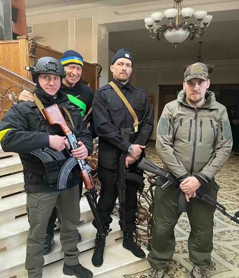 Oleksandr Usyk, enlistado en el ejercito de defensa civil de Ucrania 