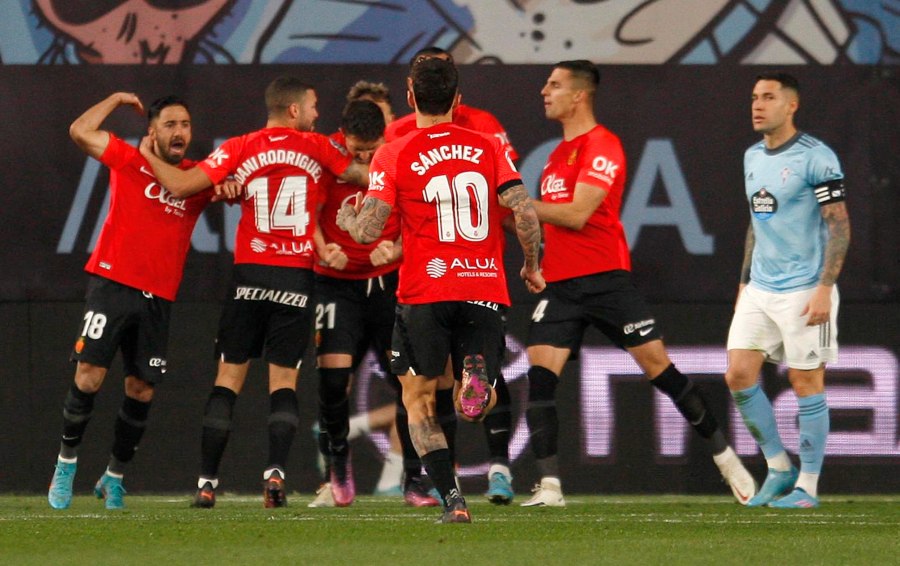 Jugadores del Mallorca celebran gol