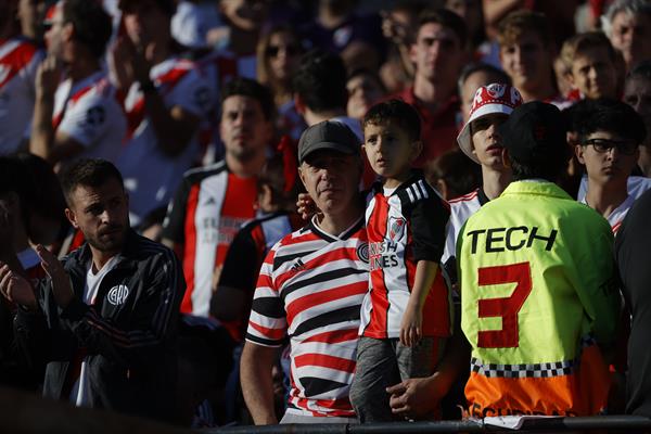Afición de River Plate en el Antonio Vespucio Liberti