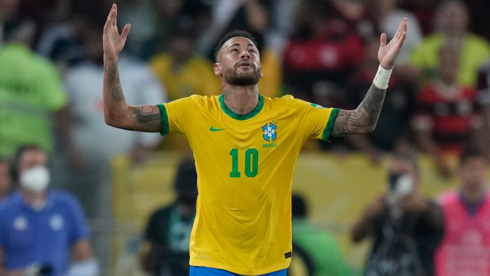 Neymar abrió la llave para Brasil