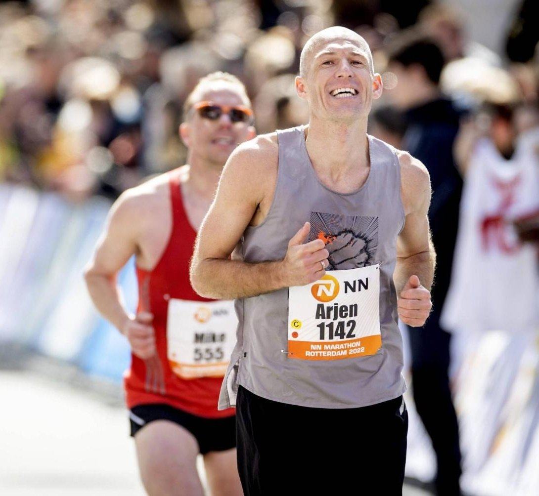Arjen Robben corrió el maratón de Rotterdam