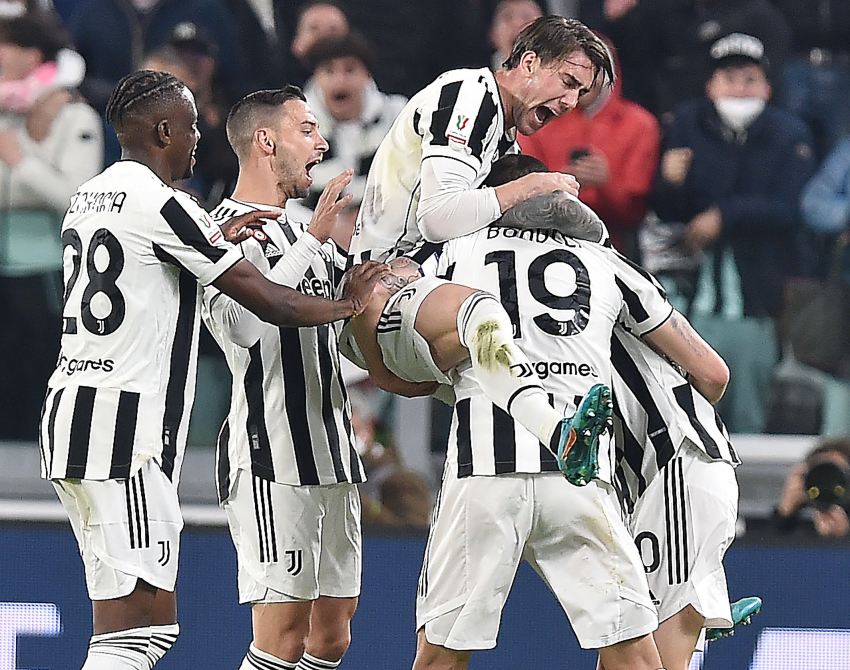 Jugadores de la Juventus celebrando un gol a favor