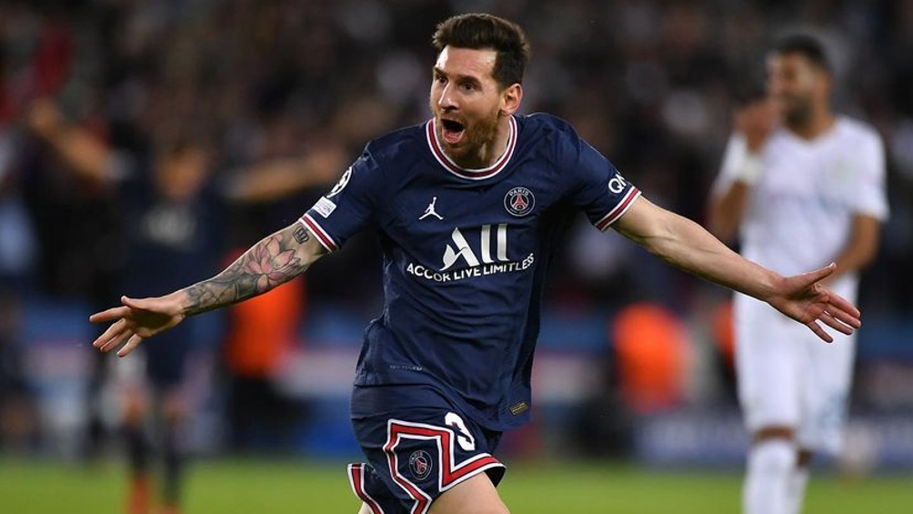 Lionel Messi festejando gol con el PSG en la Ligue 1