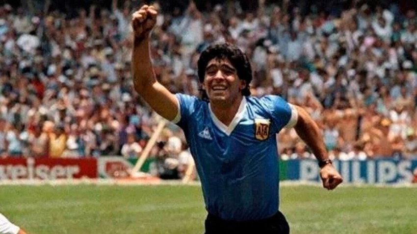 Maradona en el juego entre Inglaterra y Argentina en México 86