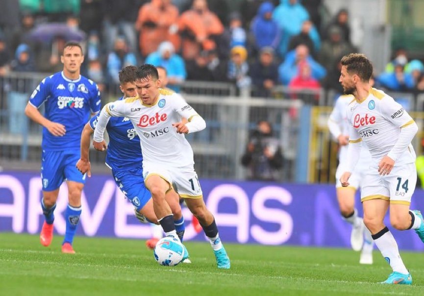 Hirving Lozano en el juego entre Napoli y Empoli