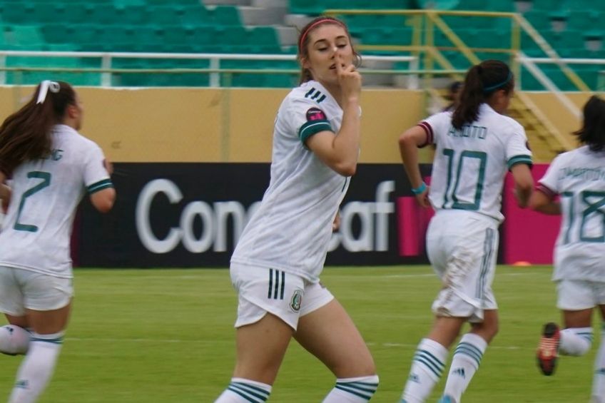 Jugadoras del Tri Femenil Sub 17 festejando un gol