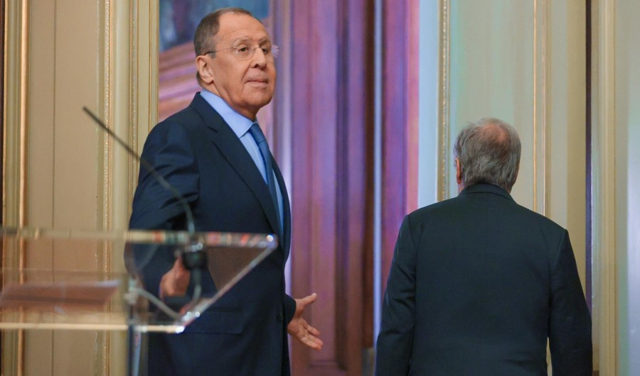 Lavrov abandona reunión en Rusia