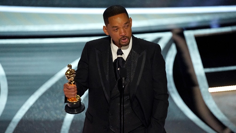 Will Smith festejado la obtención del Oscar como mejor actor