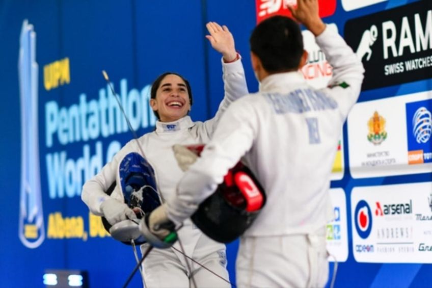 Tamara Vega y Emiliano Hernández durante la competencia