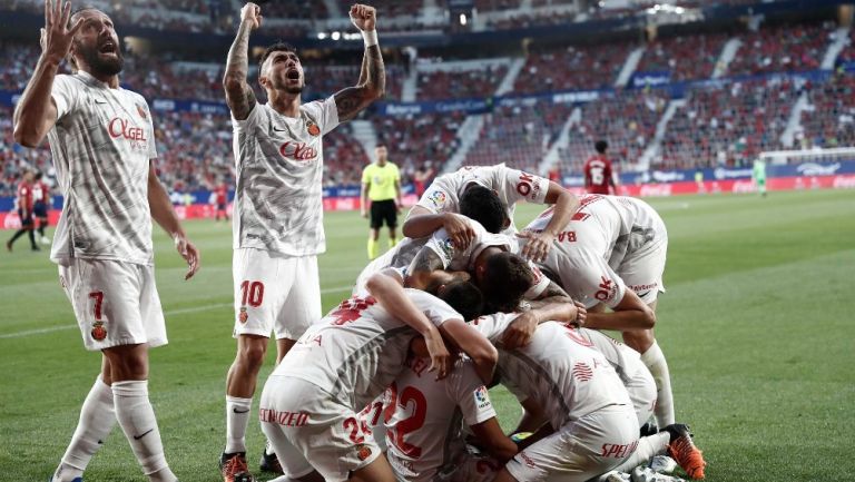 Jugadores del Mallorca celebran gol de la salvación