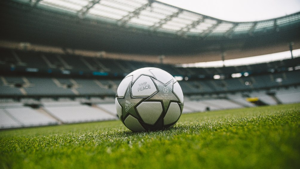 Champions League dio a conocer el balón que se usará en la Final