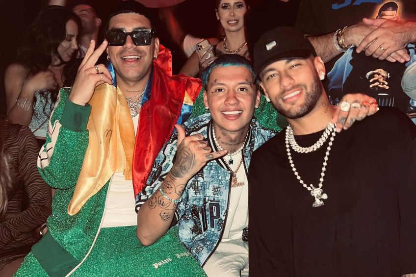 Neymar junto a Blessd en Miami
