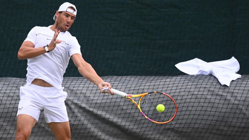Rafael Nadal se mantiene en preparación para Wimbledon