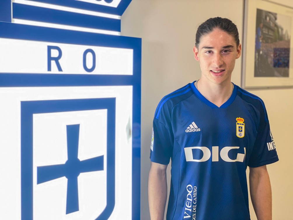 Marcelo Flores tuvo su primer día en el Real Oviedo