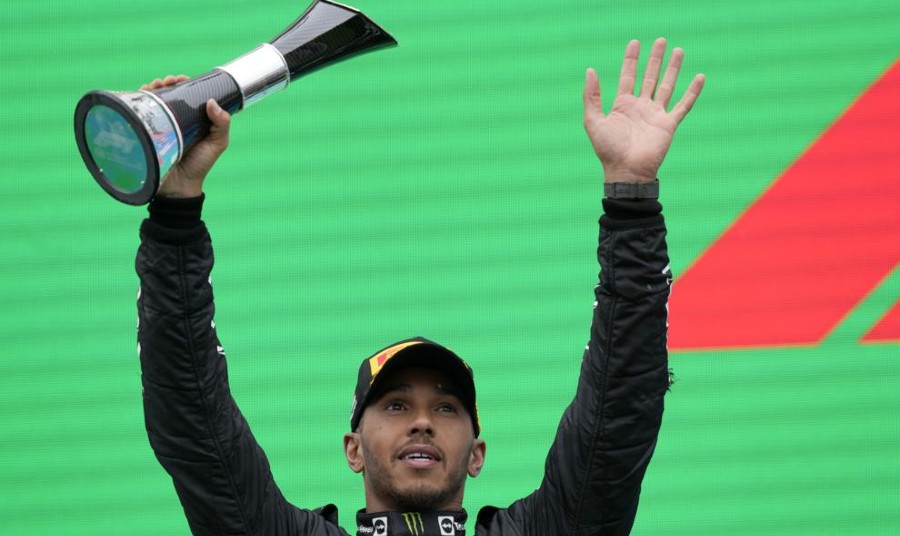 Hamilton en el podio de GP de Hungría