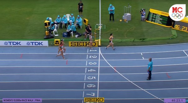 Karla Ximena y Oyama pelean la presea dorada en los últimos 25 metros