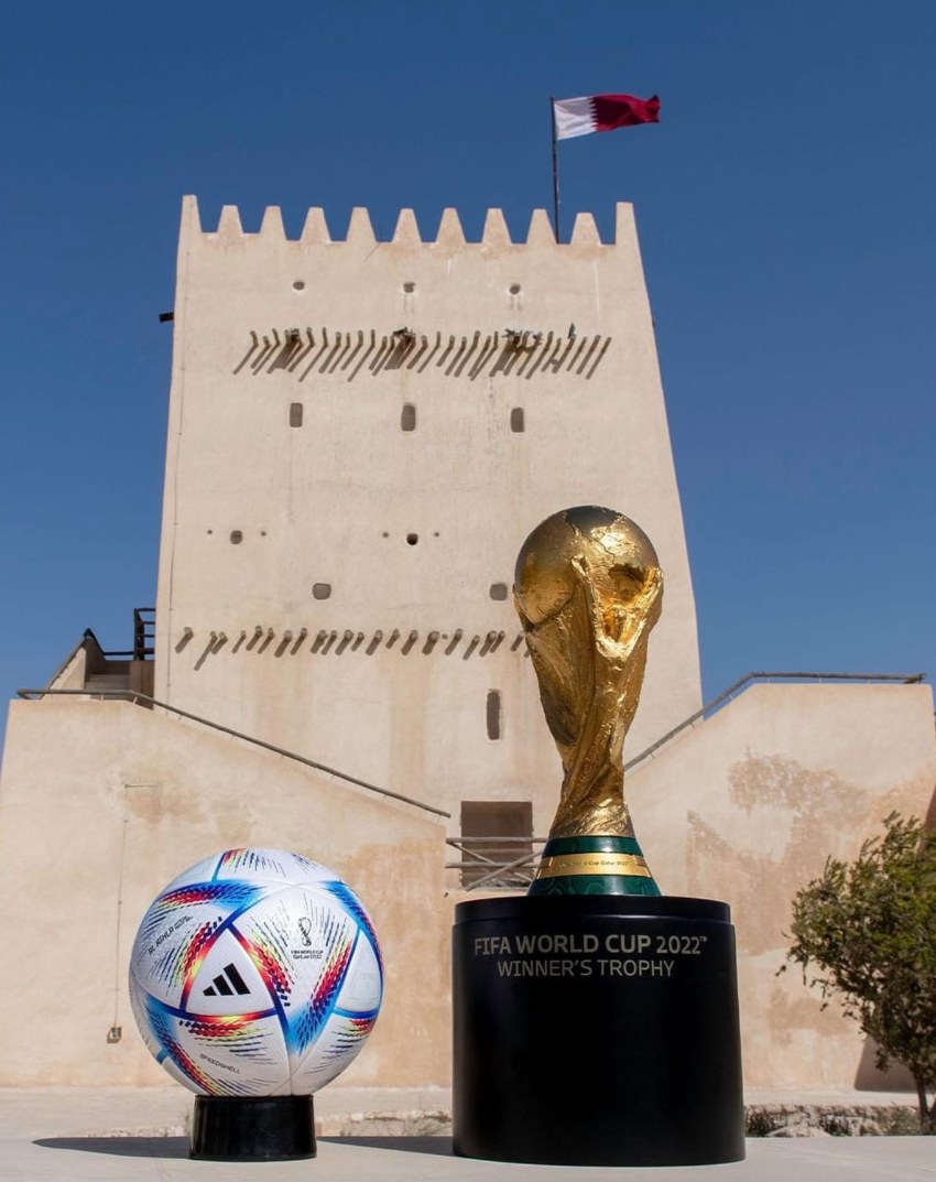 Balón y Trofeo de Qatar 2022