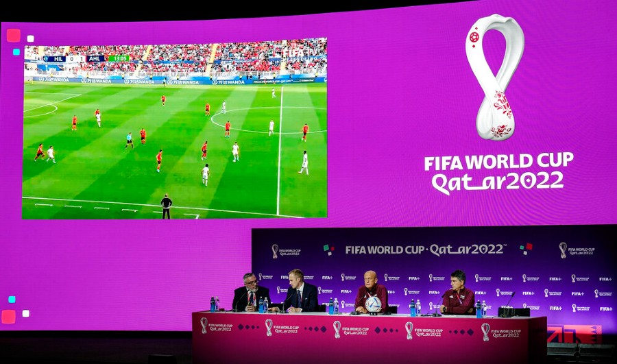 Conferencia de prensa sobre árbitros en Qatar 2022