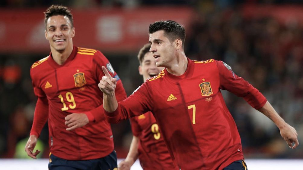 Morata celebra su gol con la selección española
