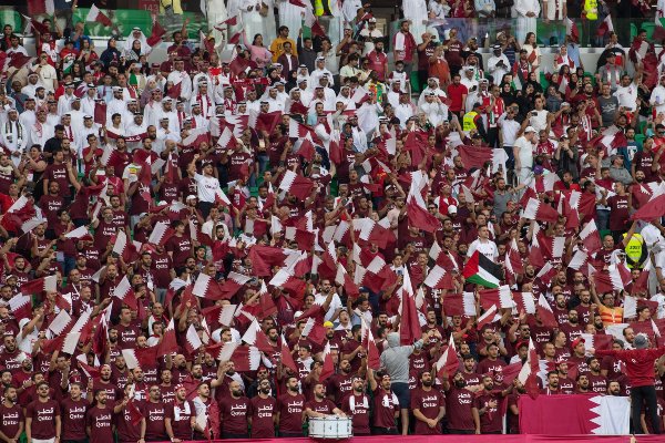 Afición de Qatar en la Copa del Mundo 2022
