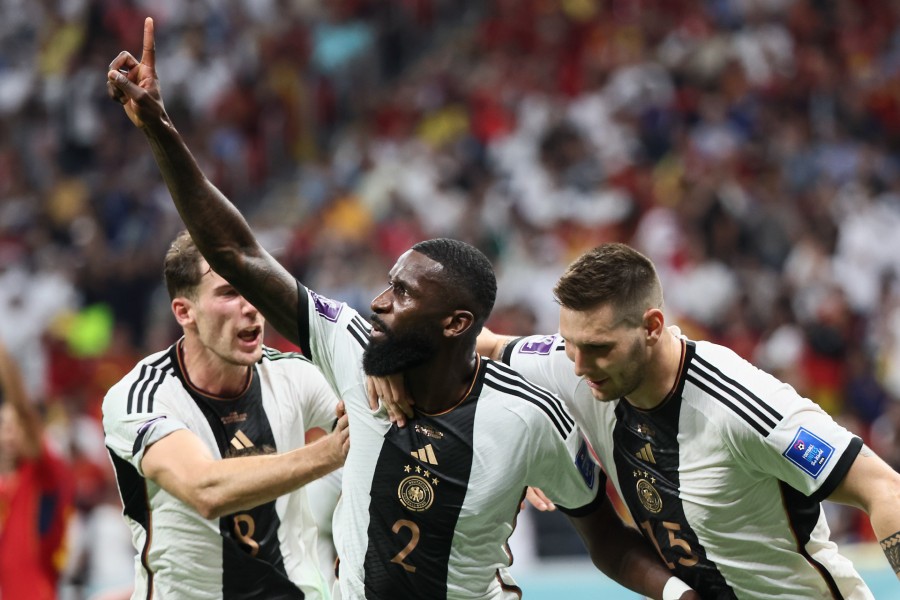 Alemania empató en los último minutos a España