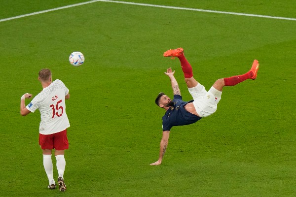 Olivier Giroud con Francia ante Polonia en Qatar 2022