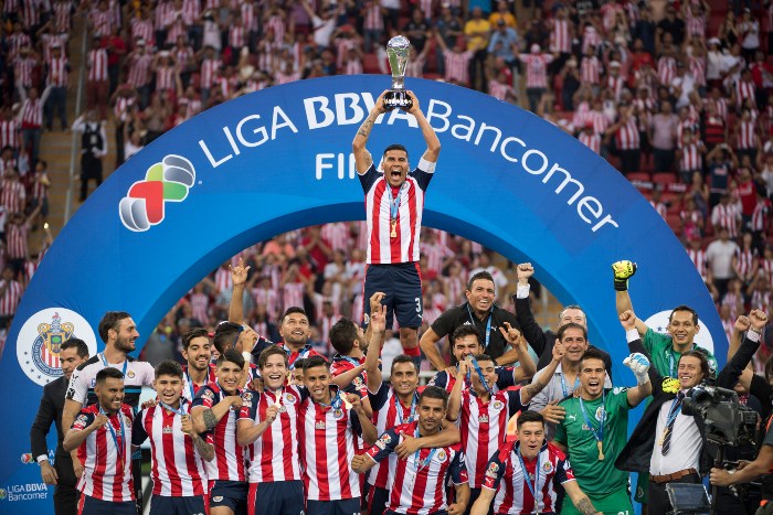 Chivas levantó el título del Clausura 2017