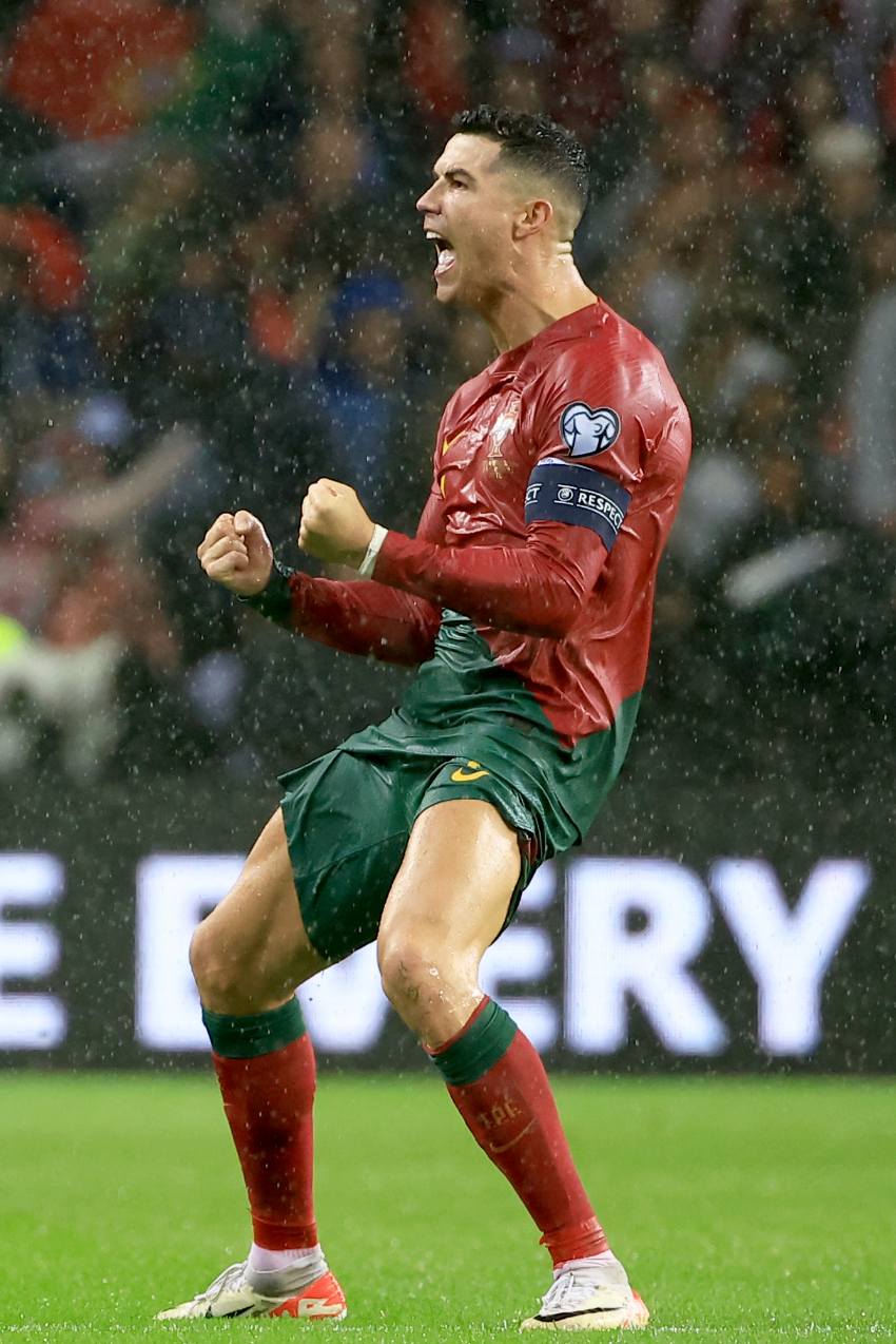 Cristiano Ronaldo celebrando su doblete con Portugal