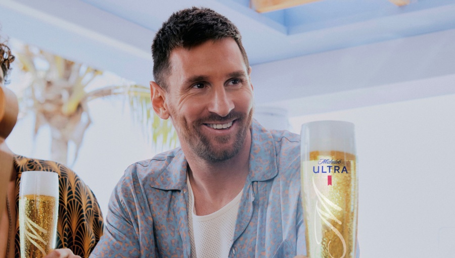 Lionel Messi en comercial de cerveza
