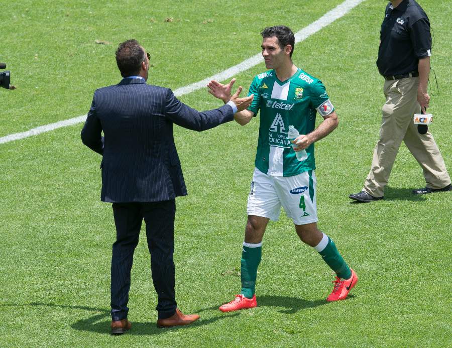 Rafa Márquez y Gustavo Matosas