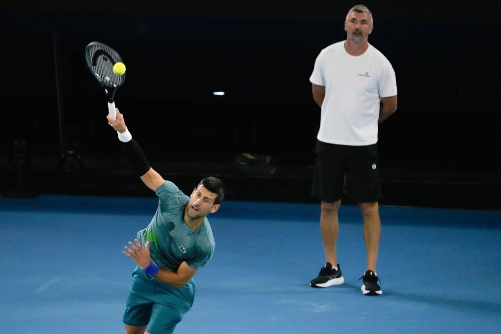 Djokovic en entrenamiento con Ivanisevic