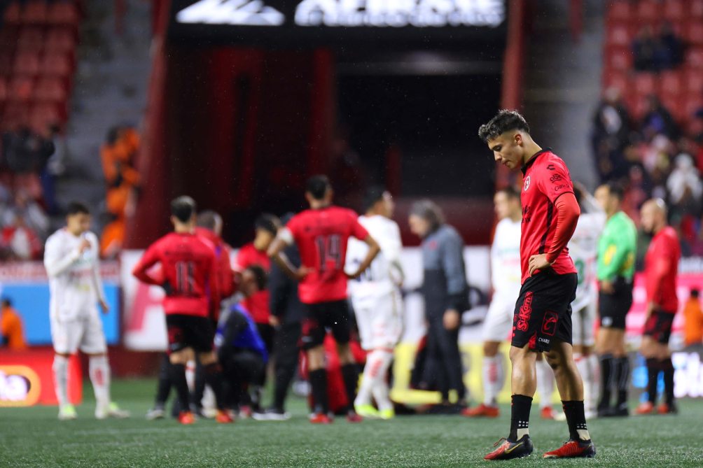 Futbolistas de Xolos se lamentan tras la derrota