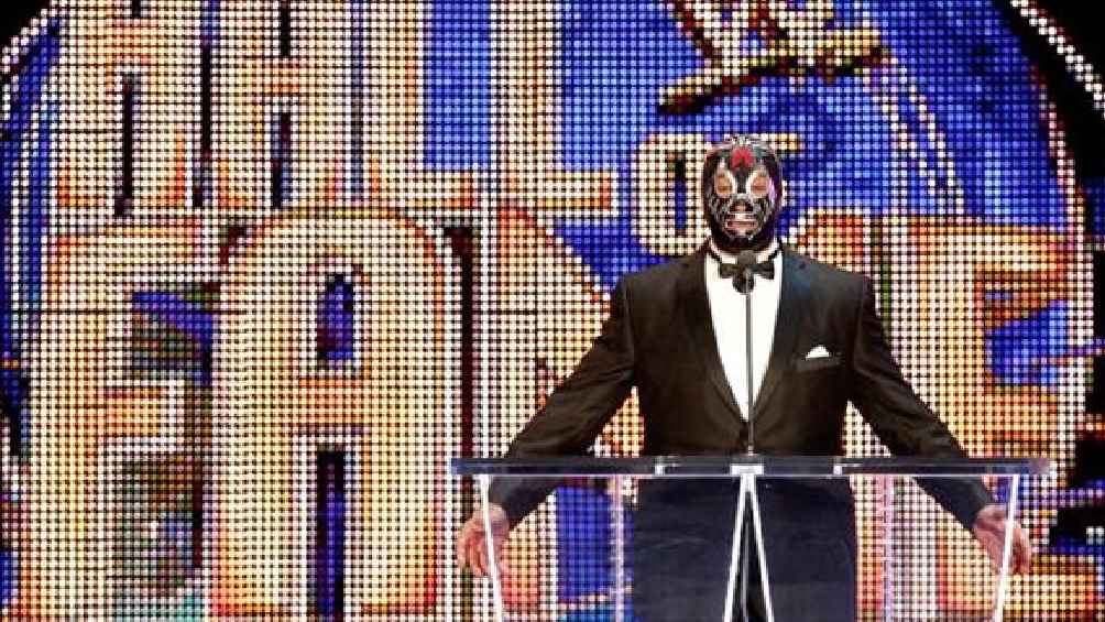 Mil Máscaras fue inducido al Salón de la Fama de WWE en 2012. 