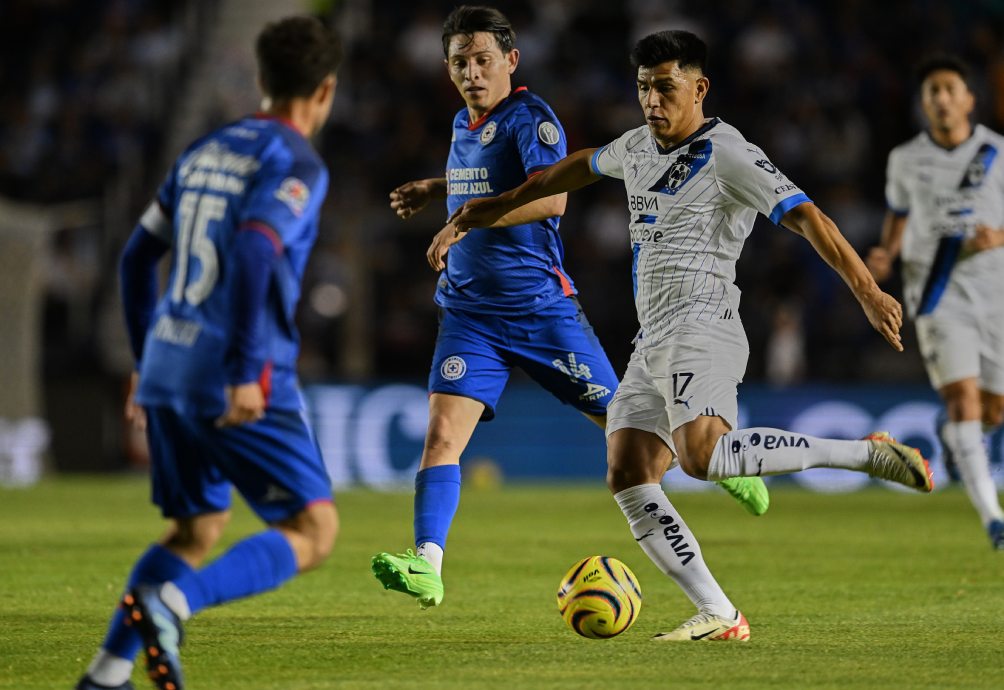 Gallardo en el compromiso de Liga MX ante Cruz Azul