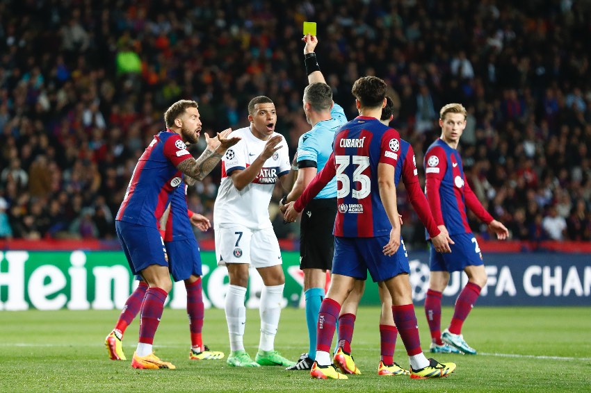 Mbappé en el partido vs Barcelona