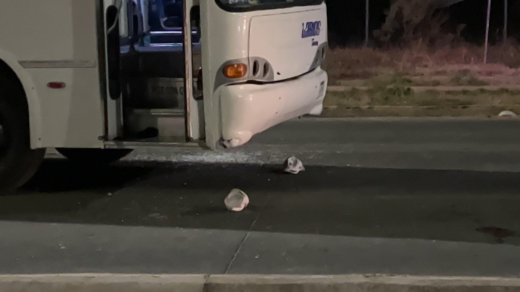 Los autobuses en los que viajaban terminaron dañados