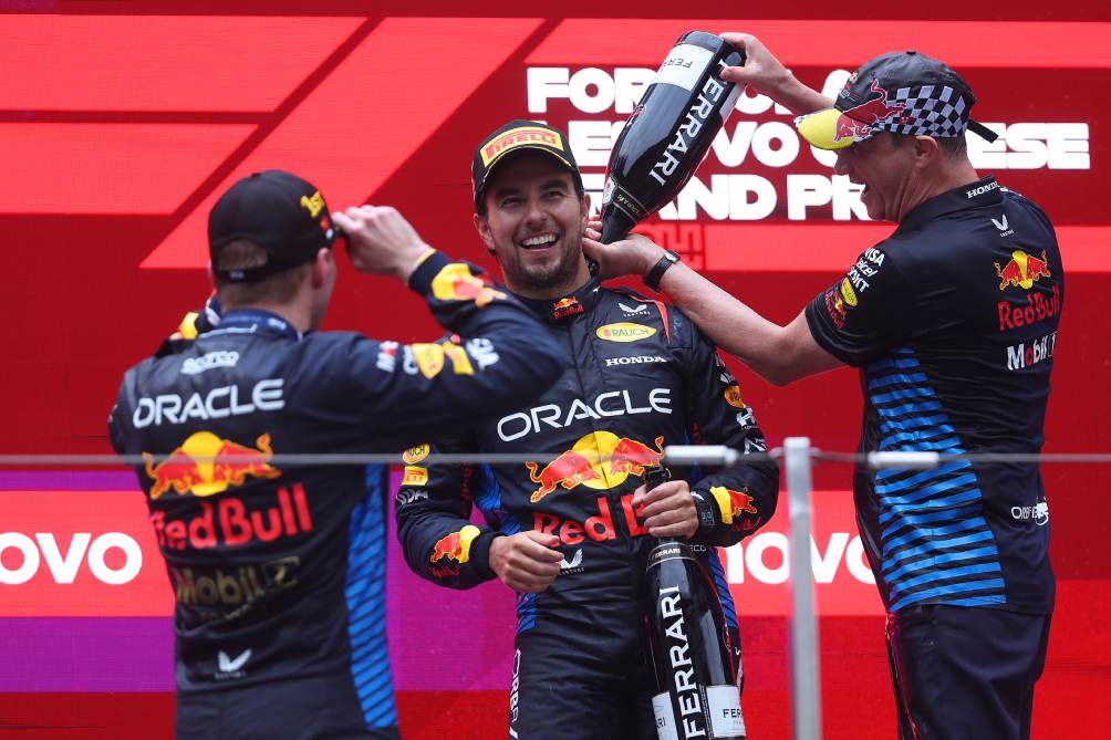 La celebración de Red Bull en el podio en Shanghái