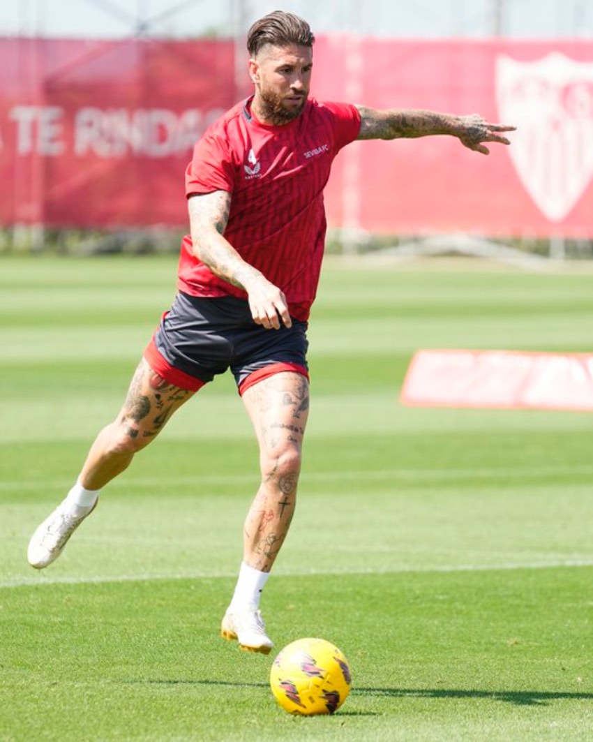 Sergio Ramos en entrenamiento con Sevilla